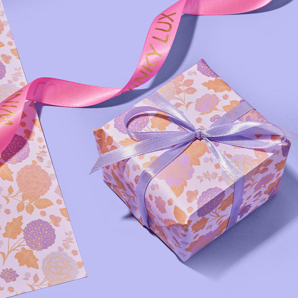 Winky Lux image