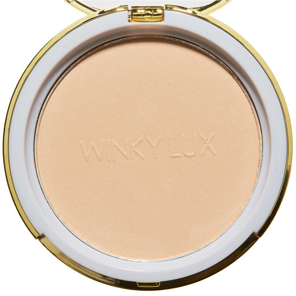 Light -- Winky Lux Foundation Diamond Powder Foundation